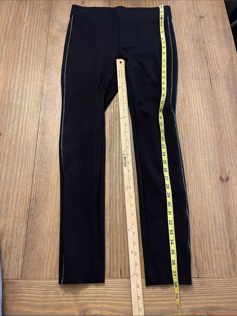 White House Black Market The Legging Small Silver Metallic Knit Pullon pant